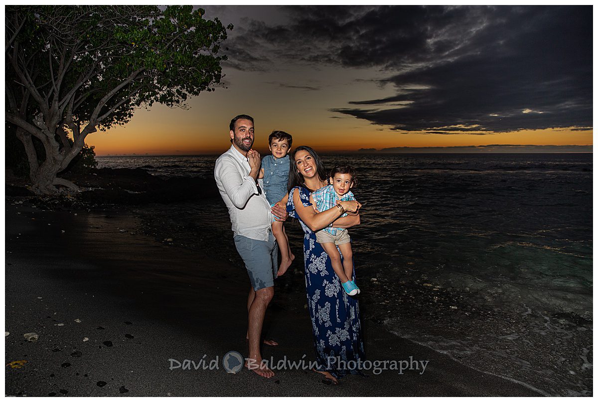 pauoa bay family portraits-11.jpg